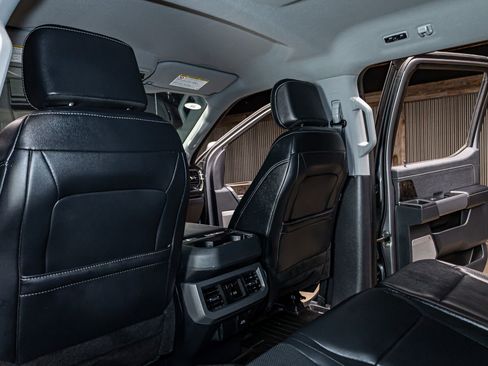 Used 2023 Ford F250 Lariat w/ Sport Appearance Package image 25