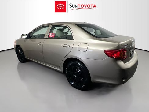 Used 2010 Toyota Corolla LE FWD image 6