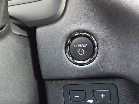 Used 2025 Toyota Sequoia Platinum AWD/4WD image 27