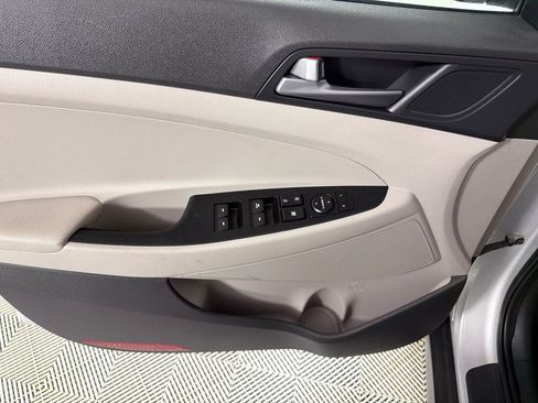 Used 2017 Hyundai Tucson SE w/ SE Popular Package 02 AWD/4WD image 11