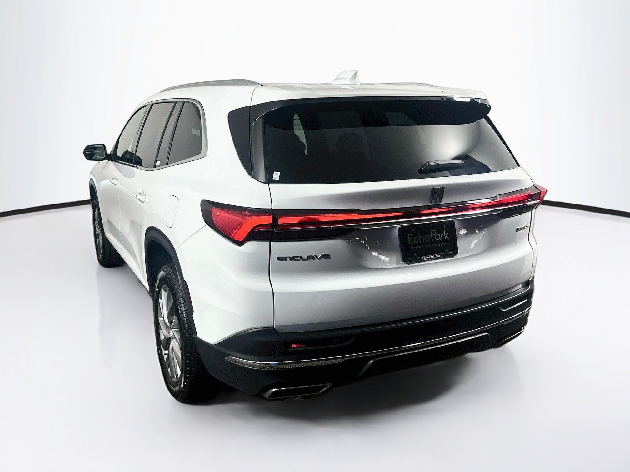 Used 2025 Buick Enclave Preferred FWD image 5