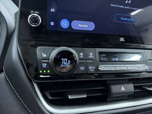 Certified 2025 Toyota Grand Highlander AWD Hybrid image 27