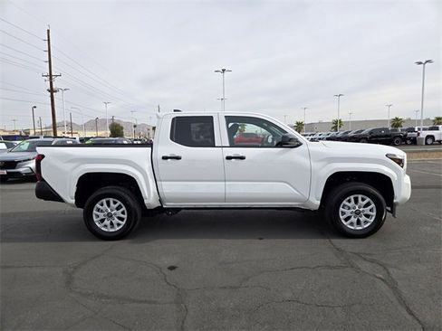 Certified 2025 Toyota Tacoma SR image 3