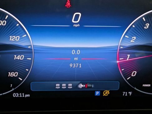 Certified 2025 Mercedes-Benz GLC 300 image 14