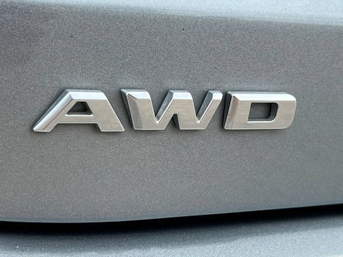 Certified 2024 Cadillac XT6 Premium Luxury w/ Technology Package AWD/4WD image 3