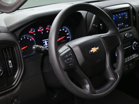 Used 2023 Chevrolet Silverado 1500 Custom image 16