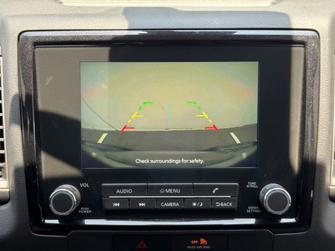 Used 2022 Nissan Frontier SV RWD image 25
