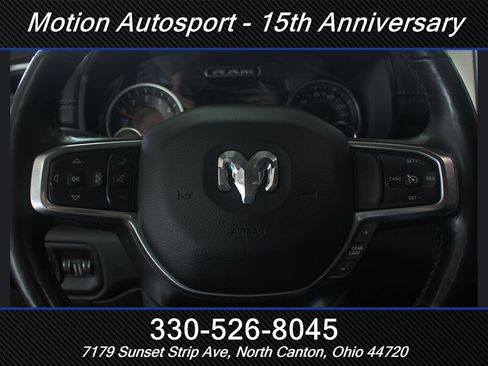 Used 2019 RAM 1500 Laramie AWD/4WD image 18