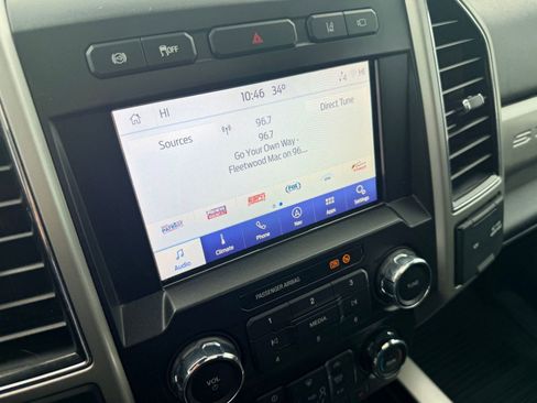 Used 2020 Ford F250 Lariat image 28