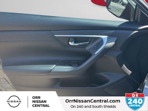 Used 2018 Nissan Altima 2.5 SR w/ SR Special Edition image 16