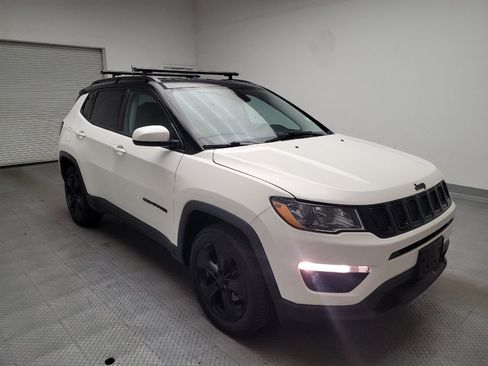 Used 2018 Jeep Compass Latitude w/ Popular Equipment Group FWD image 13