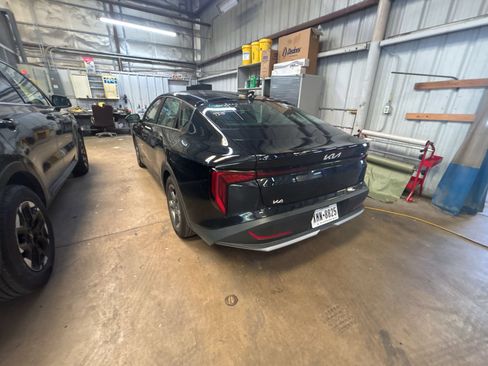 Used 2026 Kia K4 FWD image 3