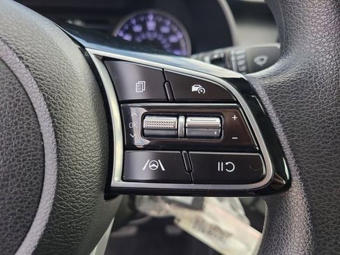 Used 2023 Kia Forte LXS image 22