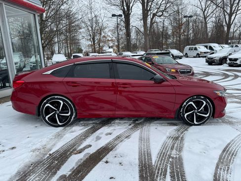 Used 2022 Honda Accord Sport image 8