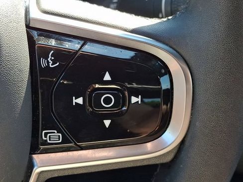 Certified 2023 Volvo XC60 B5 Plus w/ Climate Package AWD/4WD image 24