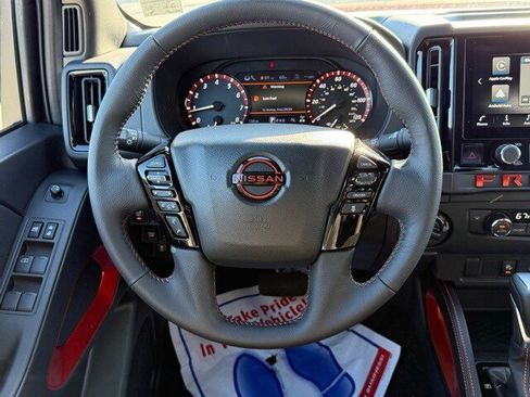 New 2025 Nissan Frontier PRO-4X image 21