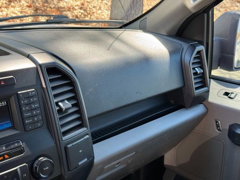 Used 2017 Ford F150 XL w/ Equipment Group 101A Mid image 33