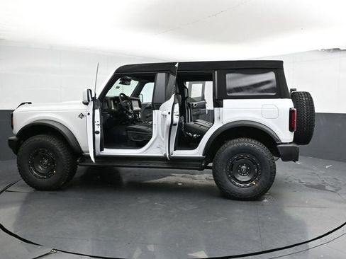 New 2025 Ford Bronco Outer Banks w/ Sasquatch Package image 35