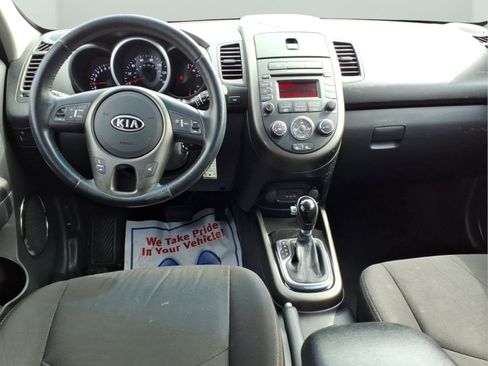 Used 2012 Kia Soul + FWD image 9