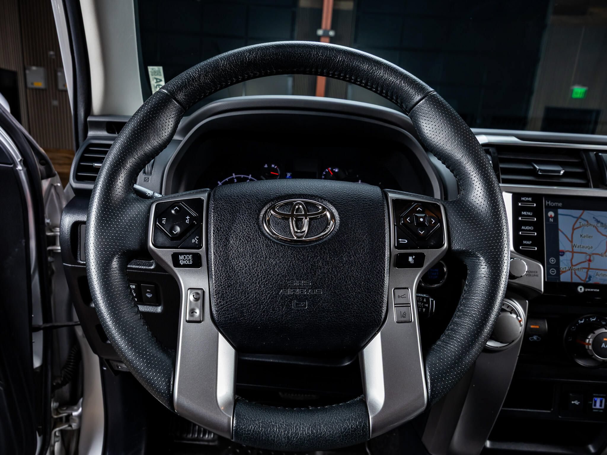 Used 2022 Toyota 4Runner SR5 Premium w/ Moonroof Package RWD image 14