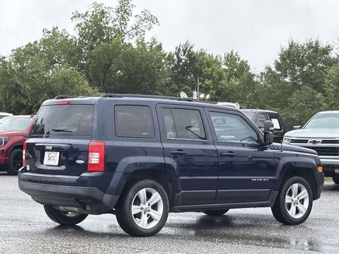 Used 2014 Jeep Patriot Latitude FWD image 28