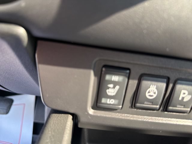 Used 2024 Nissan Frontier SV w/ Hardbody Edition AWD/4WD image 20