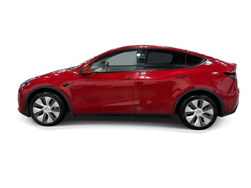 Certified 2023 Tesla Model Y Long Range AWD/4WD image 3