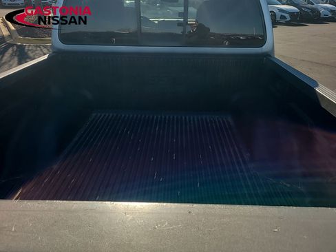 Used 2019 Nissan Frontier SV image 25