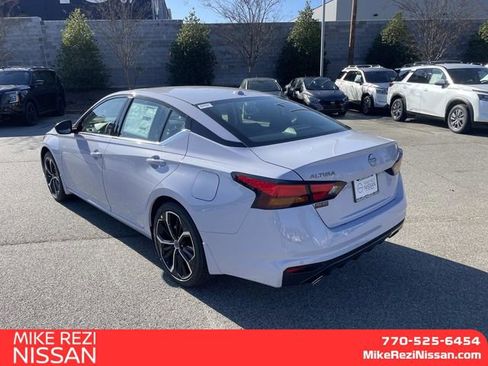 New 2025 Nissan Altima 2.5 SR w/ SR Premium Package image 4