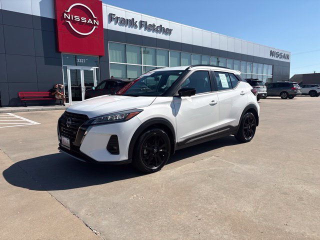 Used 2024 Nissan Kicks SR w/ SR Premium Package FWD image 1