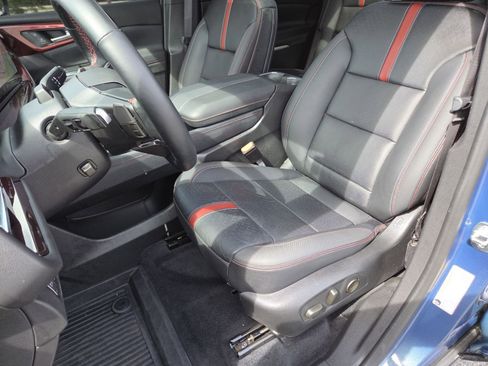 Used 2024 Chevrolet Traverse RS AWD/4WD image 29