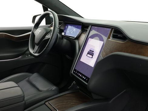 Used 2021 Tesla Model X Long Range AWD/4WD image 39