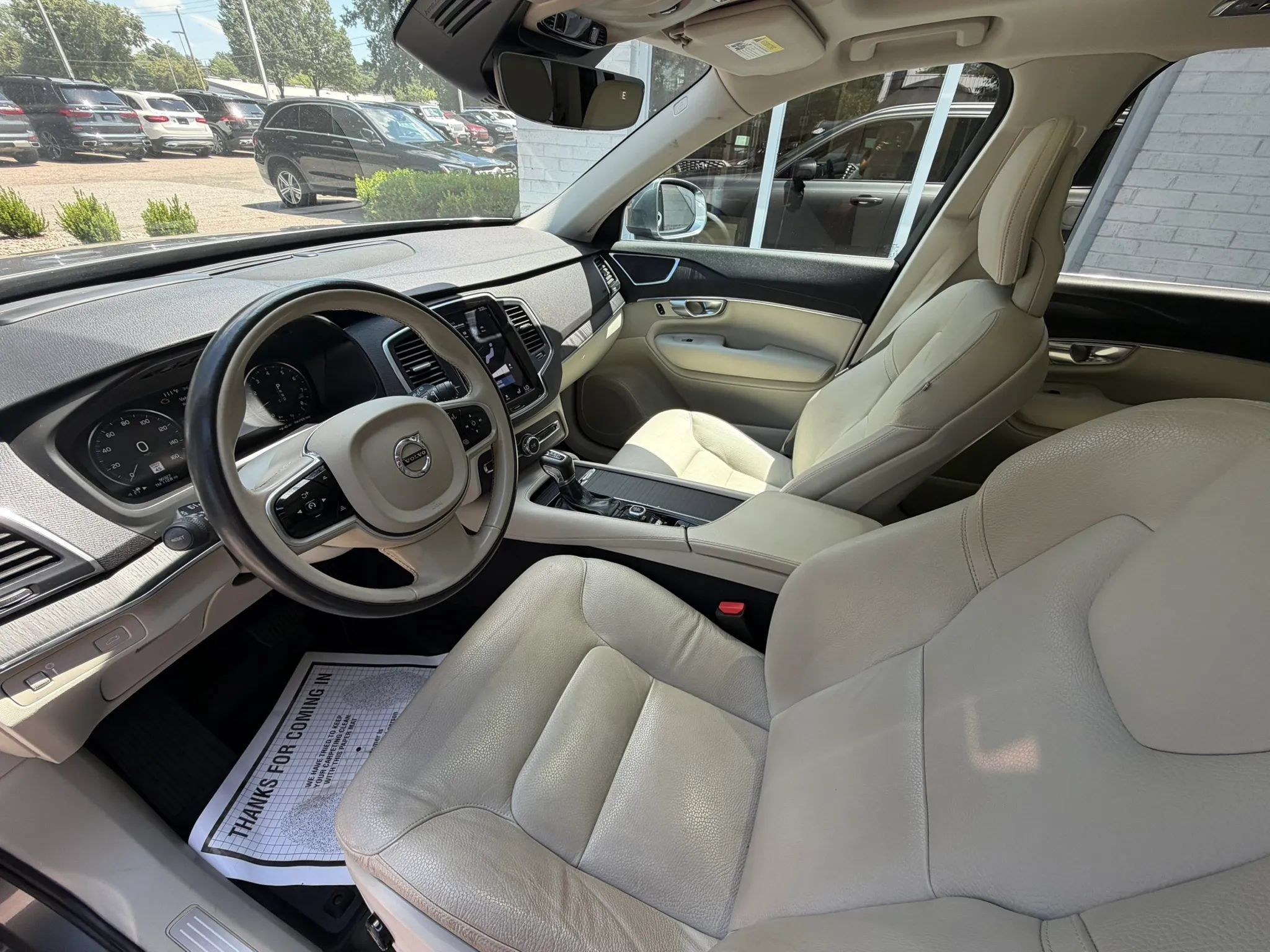 Used 2020 Volvo XC90 T6 Momentum w/ Protection Package Premier AWD/4WD image 26