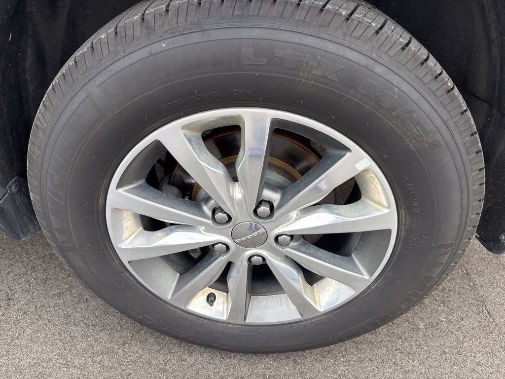Used 2015 Dodge Durango Limited w/ Nav & Power Liftgate Group RWD image 9