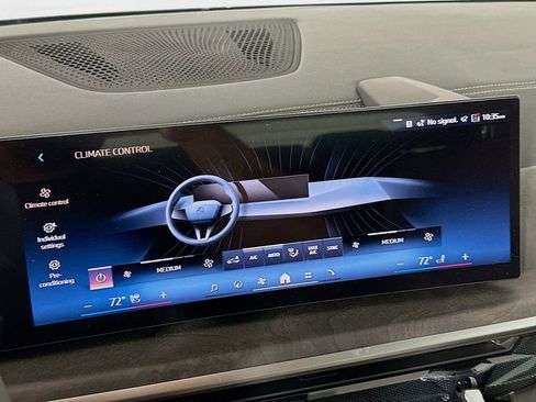 Used 2026 BMW X7 xDrive40i w/ Premium Package image 14