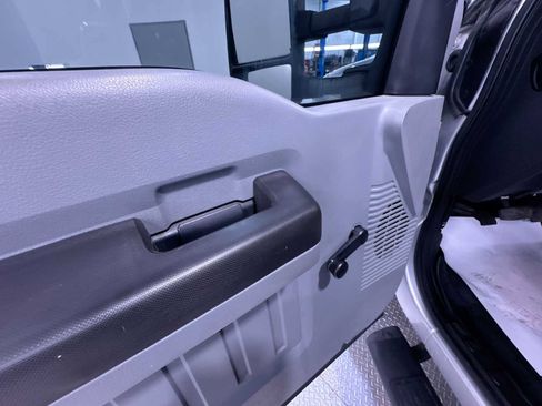 Used 2015 Ford F350 XL w/ XL Value Package image 12