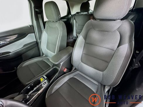 Used 2024 Chevrolet TrailBlazer LT w/ LT Cold Weather Package AWD/4WD image 26