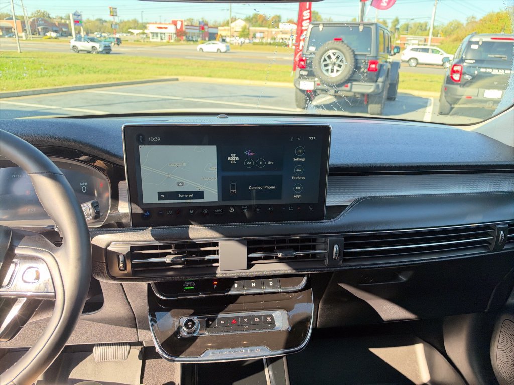 Used 2024 Lincoln Corsair AWD w/ Equipment Group 101A image 20