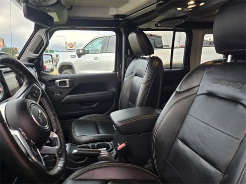 Used 2021 Jeep Wrangler Unlimited Sahara w/ Cold Weather Group image 18