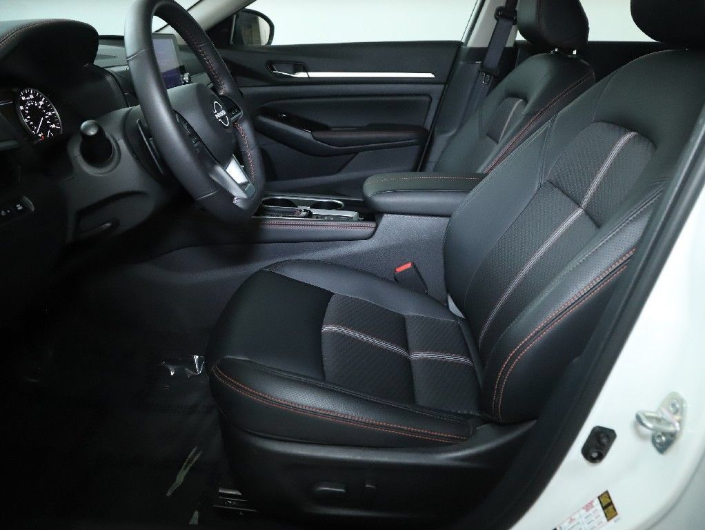 Certified 2025 Nissan Altima 2.5 SR AWD/4WD image 18
