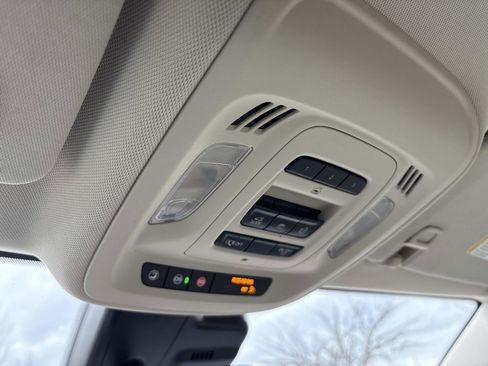 Certified 2023 Buick Envision Avenir image 25