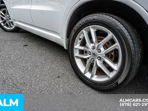 Used 2024 Dodge Durango GT RWD image 17