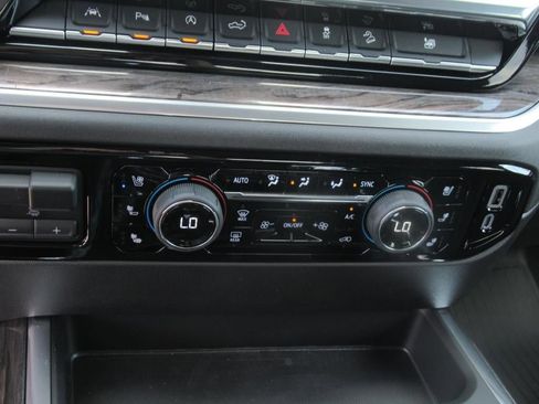 New 2025 Chevrolet Silverado 1500 LTZ image 25