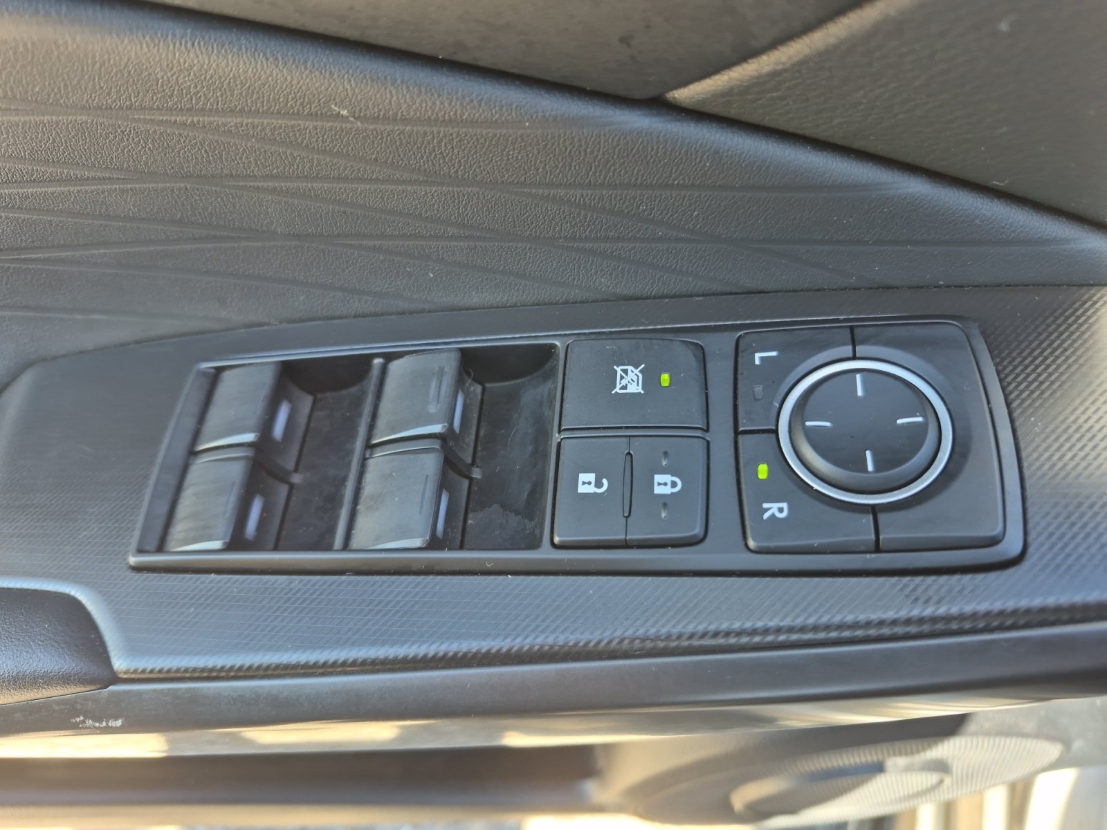 Used 2022 Lexus IS 350 F Sport w/ Accessory Package RWD image 15