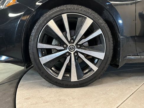Used 2020 Nissan Altima 2.0 SR image 25