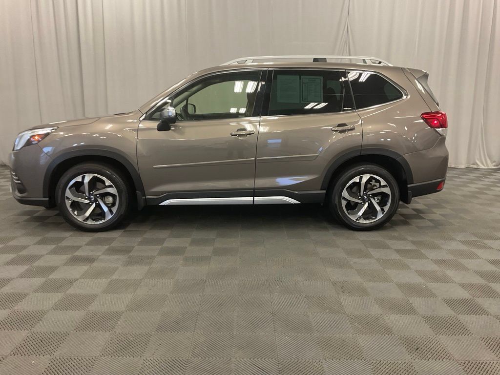 Used 2023 Subaru Forester Touring AWD/4WD image 9