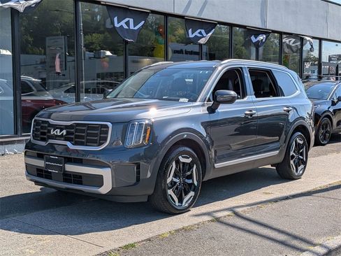 Certified 2023 Kia Telluride S image 1