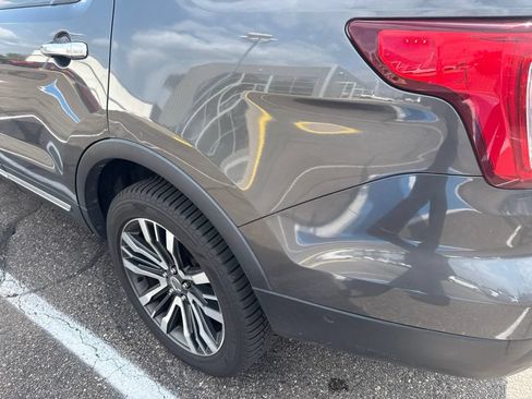 Used 2016 Ford Explorer Platinum AWD/4WD image 19