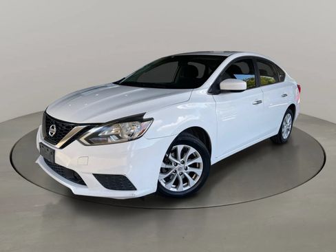 Used 2019 Nissan Sentra SV FWD image 1