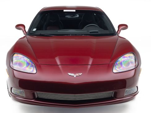 Used 2007 Chevrolet Corvette Coupe w/ Preferred Equipment Group RWD image 25